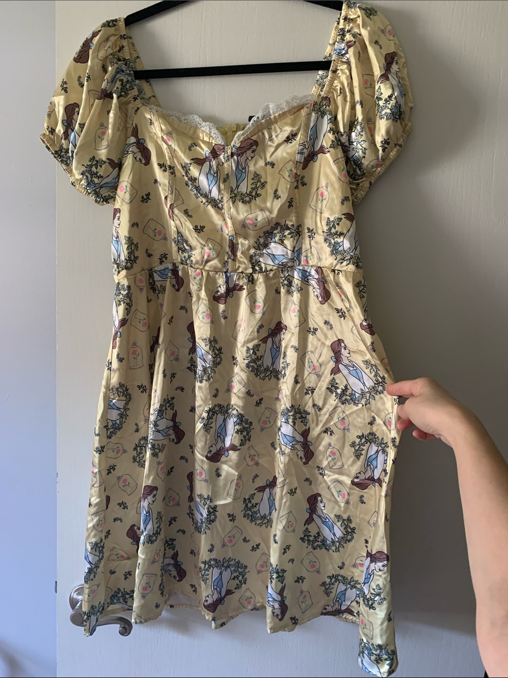 Disney Beauty and the Beast Belle print Women’s Dress XL